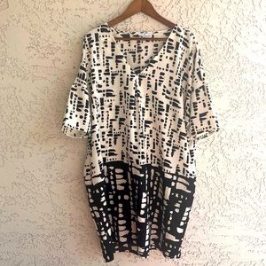 Women’s XL Black and White Midi Dress